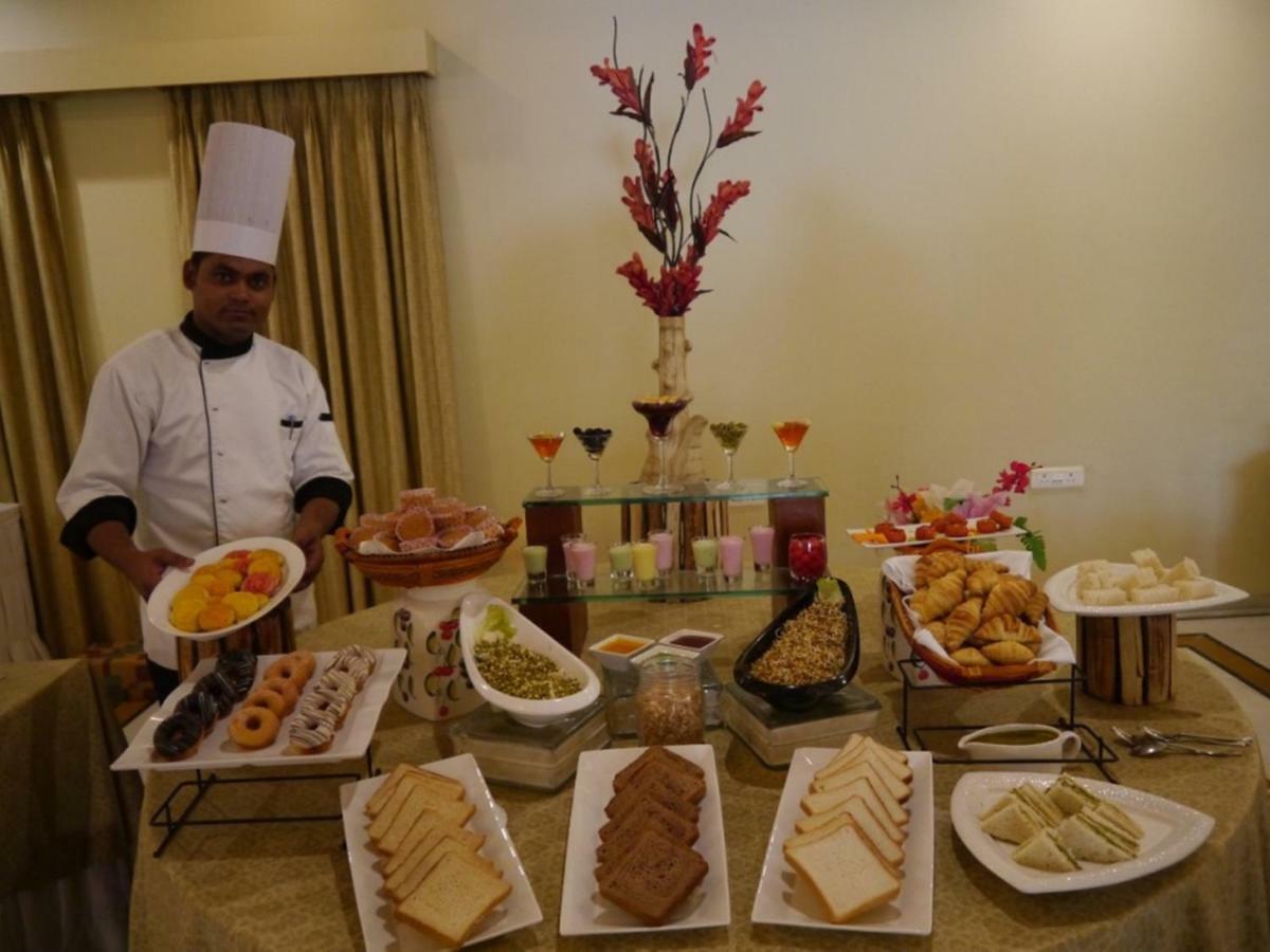 The Ummed Jodhpur Palace Resort & Spa Buitenkant foto